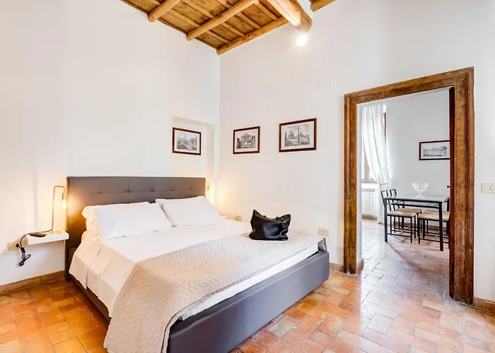 Living Colosseum Daire Roma